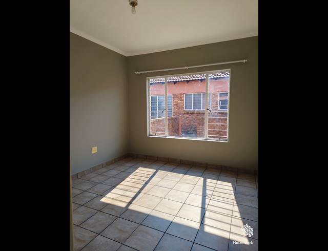 2 BEDROOM TOWNHOUSE TO LET IN VAALPARK